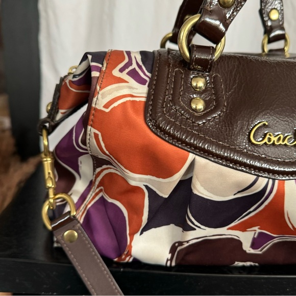 COACH ✨💜🧡 retro designer Ashley Scarf  print, medium size satchel purse - Picture 6 of 16